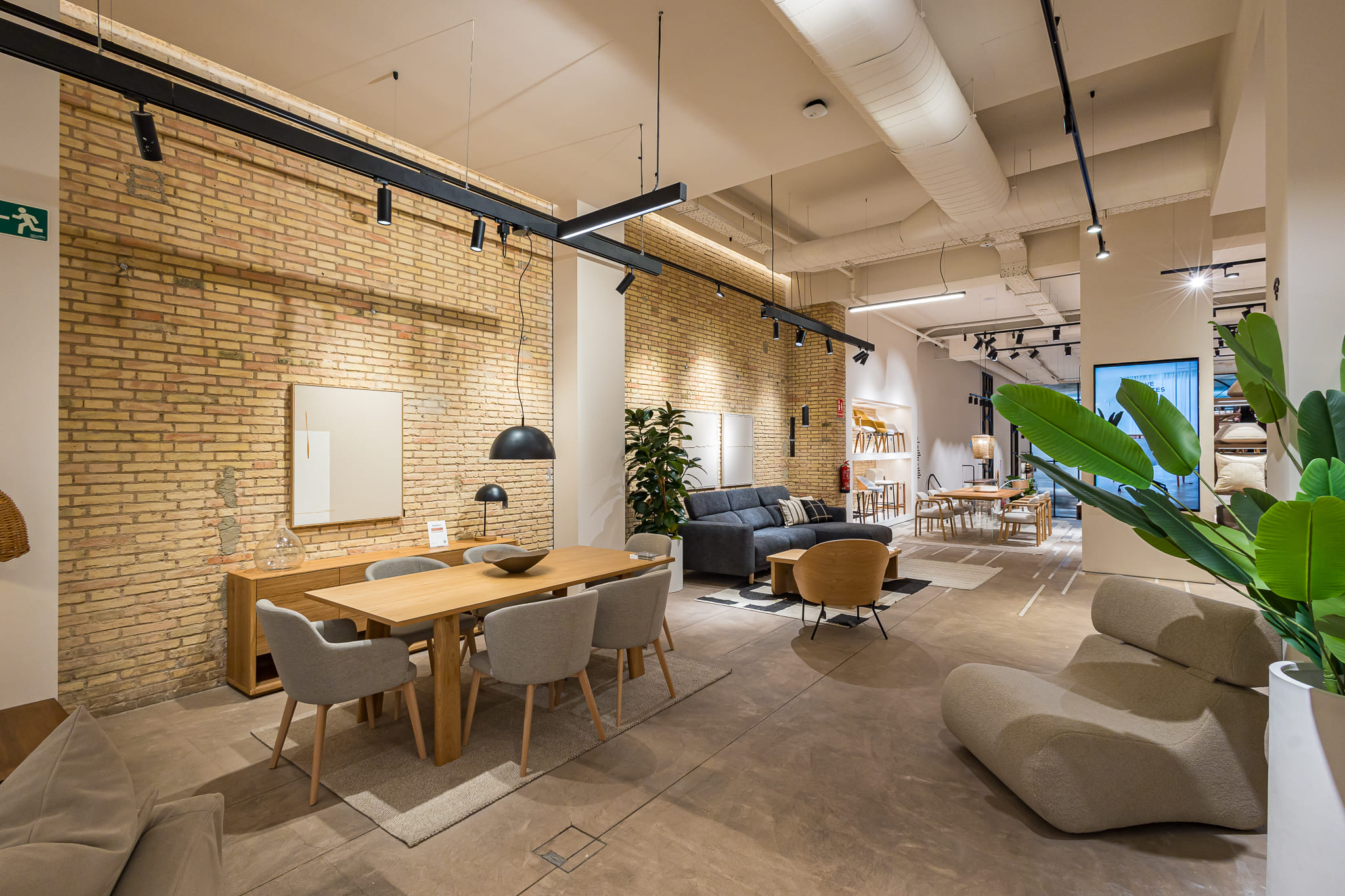 Construnext- Kave Home flagship store 11